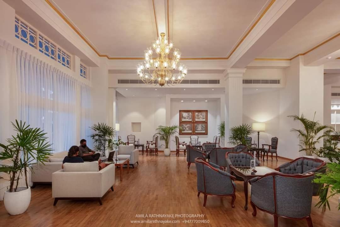 Grand Oriental Hotel Colombo Extérieur photo