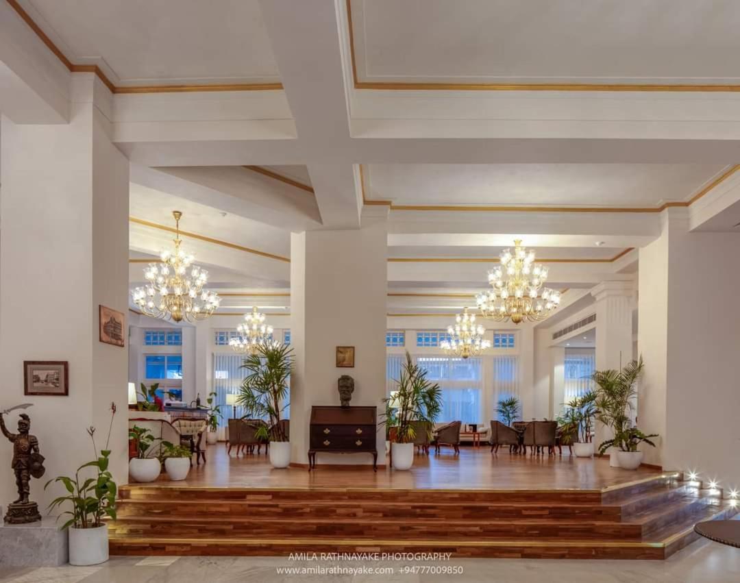 Grand Oriental Hotel Colombo Extérieur photo
